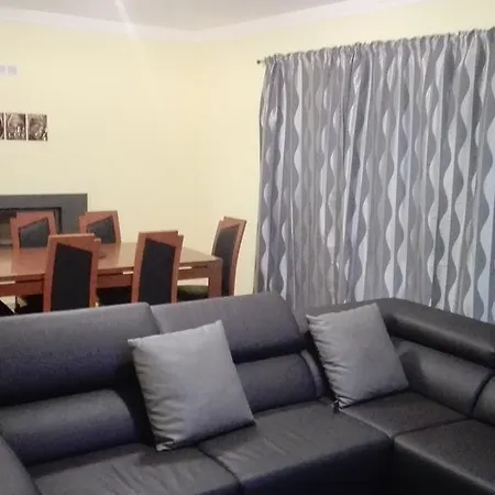 ヴィラ Arade フェラグド